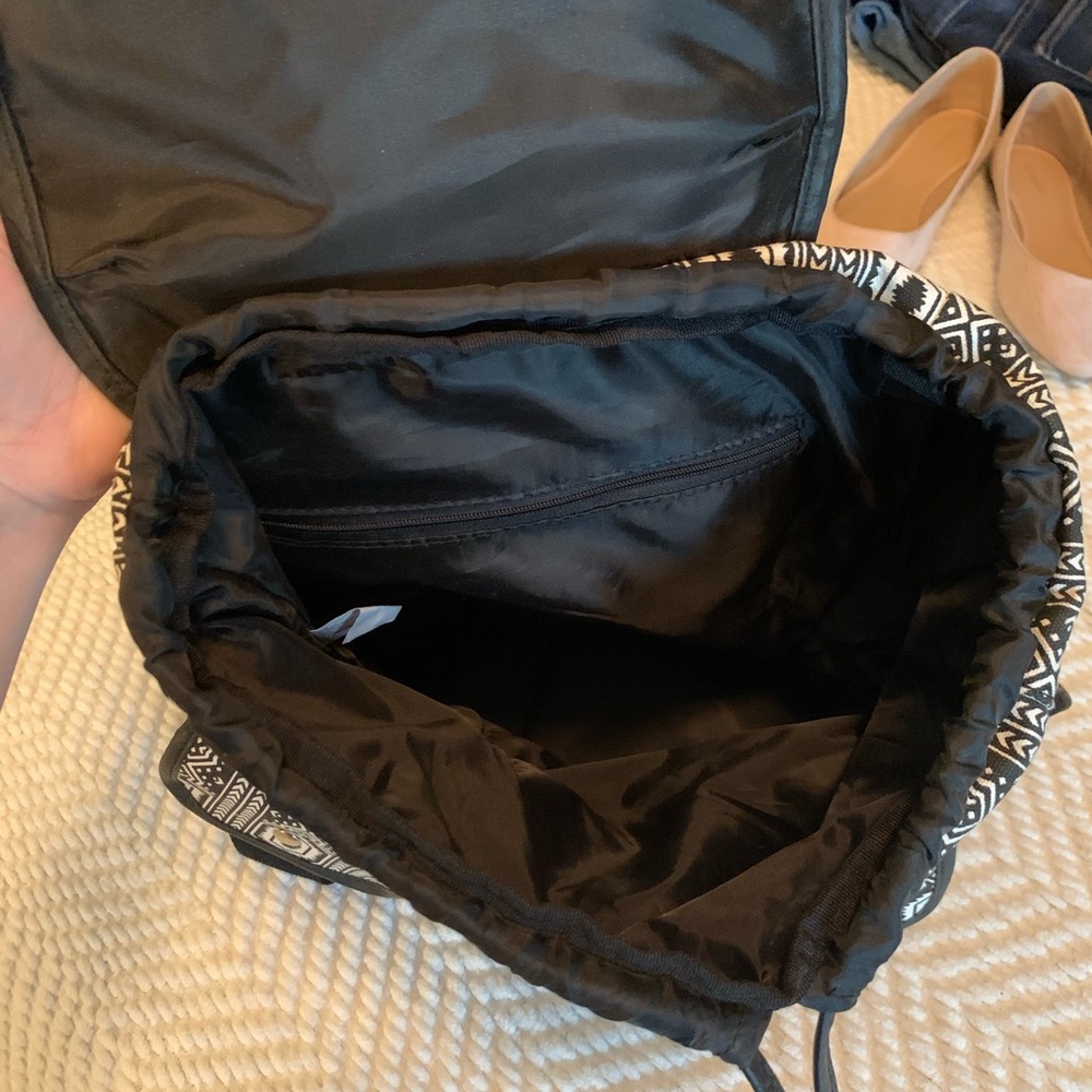 Drawstring Lightweight Backpack - Picture 2 of 5